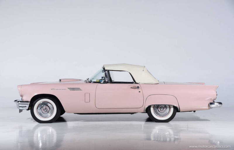 1957 Ford Thunderbird