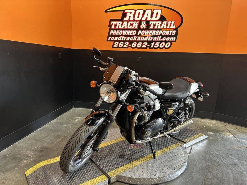 2017 Triumph Street Cup Jet Black/Silver Ic