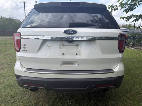 2018 Ford Explorer XLT
