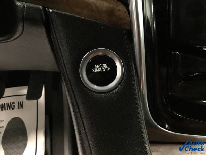 2017 Cadillac Escalade Luxury