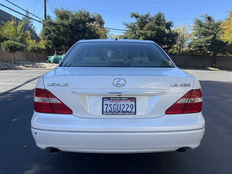 2004 Lexus LS 430