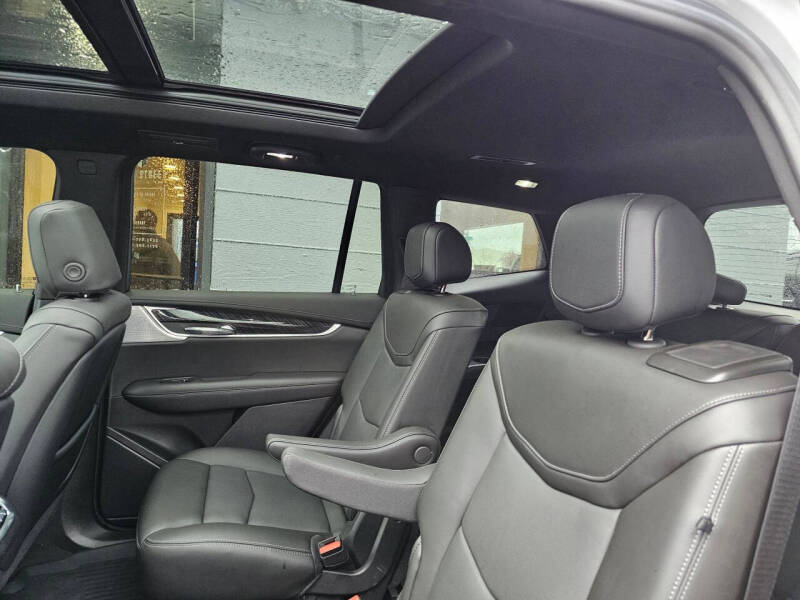 2023 Cadillac XT6 Premium Luxury