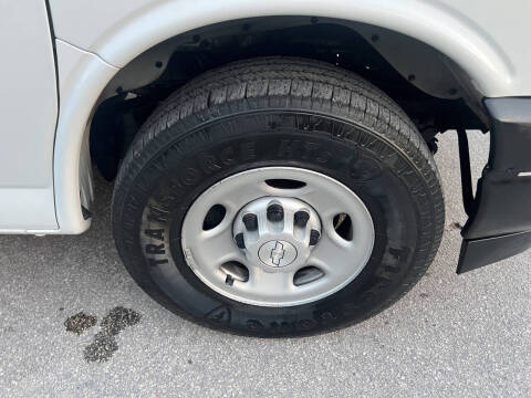 2017 Chevrolet Express 2500