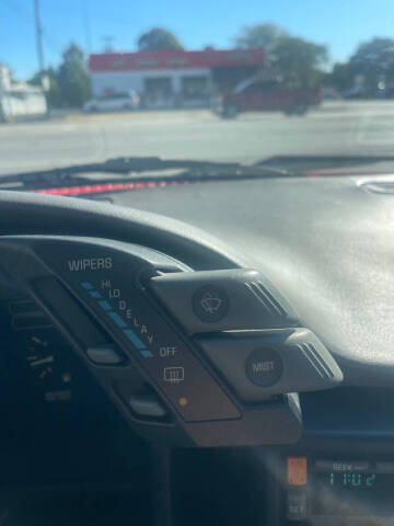 1993 Pontiac Sunbird SE