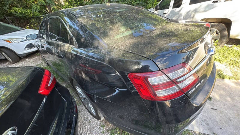2017 Ford Taurus Limited