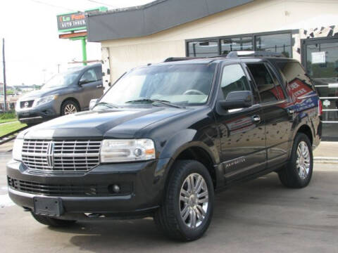 2010 Lincoln Navigator for sale at AUTOLIMITS in Irving TX