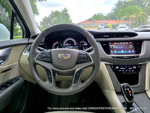 2017 Cadillac XT5 Luxury