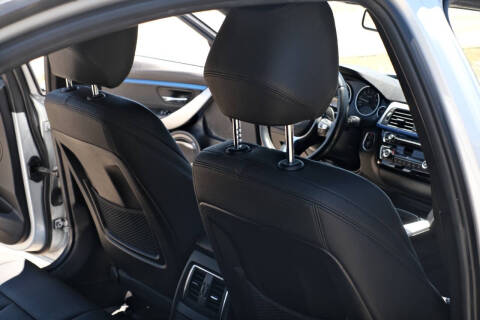 2017 BMW 3 Series 330i