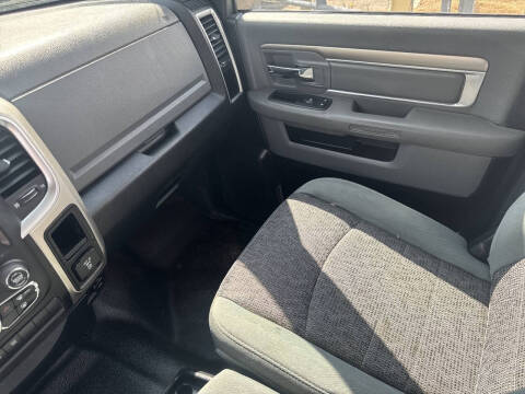 2014 RAM 1500 SLT