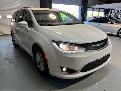 2018 Chrysler Pacifica Touring L