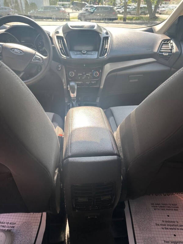 2019 Ford Escape SE