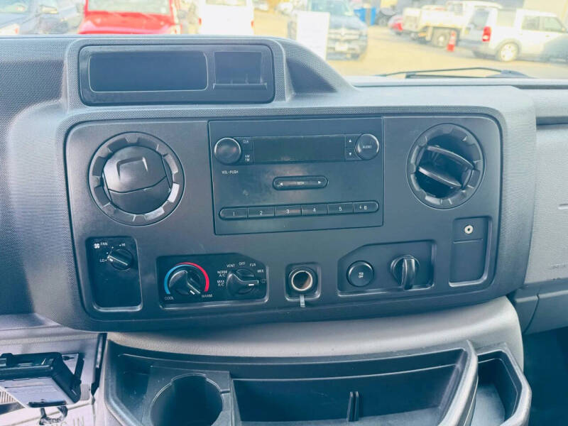 2013 Ford E-Series E-250