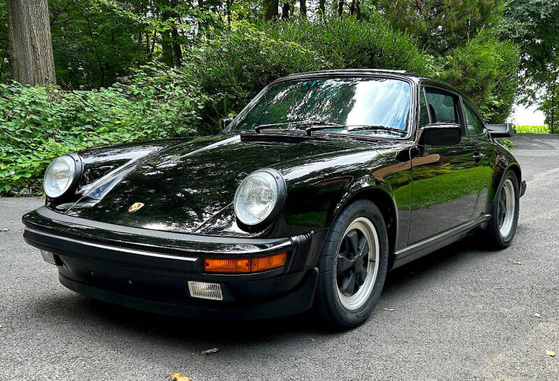 1985 Porsche 911 Carrera for sale at AIC Auto Sales in Quarryville PA