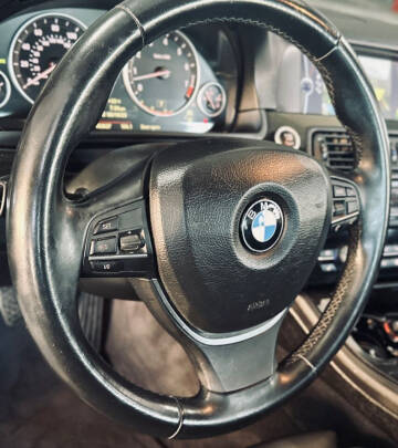 2011 BMW 5 Series 528i