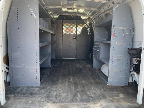 2017 GMC Savana 2500