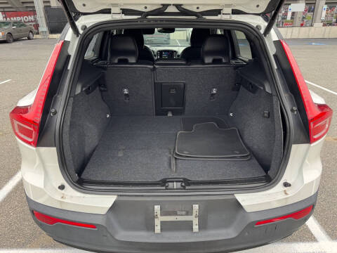 2022 Volvo XC40 Recharge Twin Plus