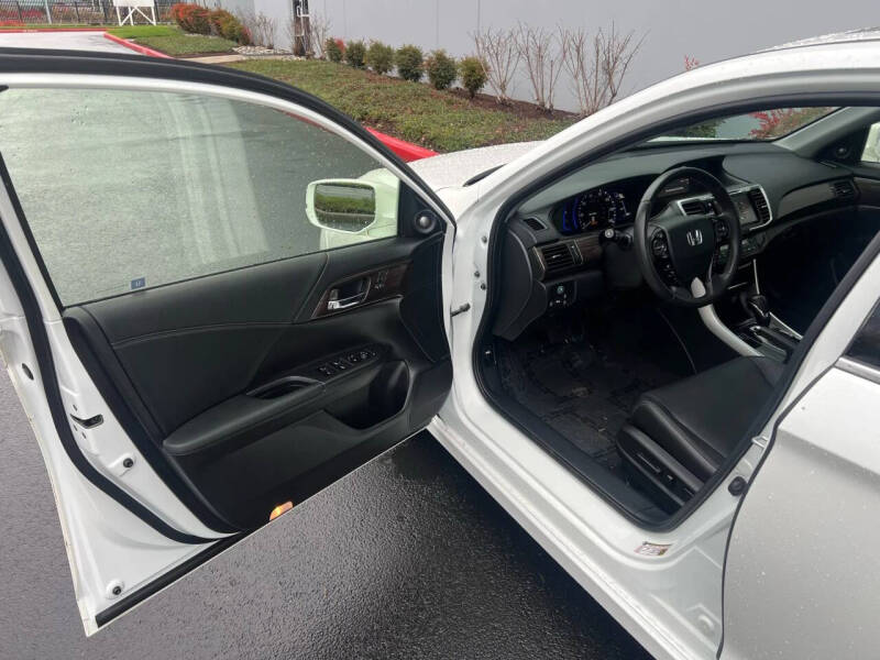 2017 Honda Accord Hybrid Touring