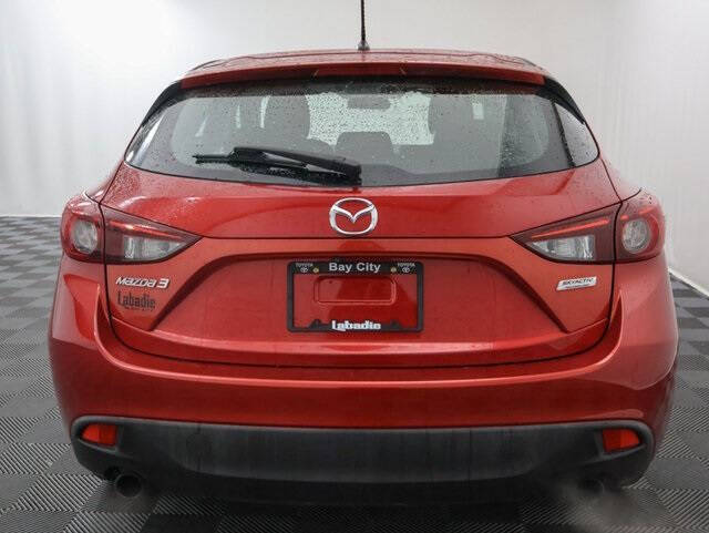 2016 Mazda MAZDA3 i Sport