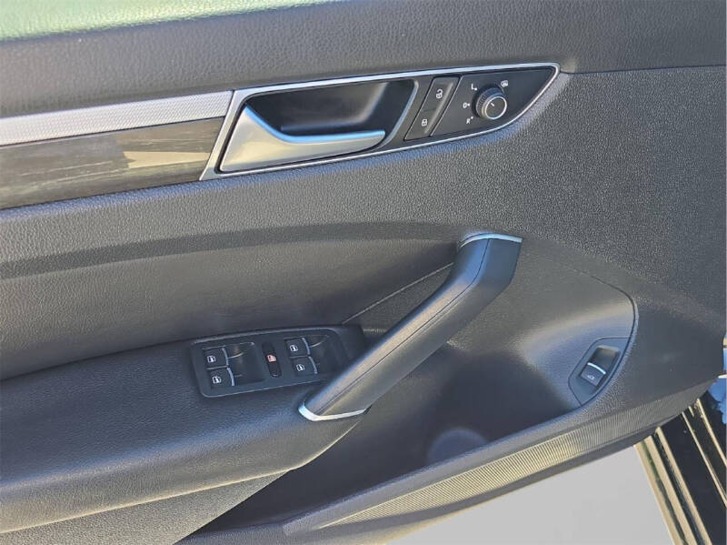 2016 Volkswagen Passat