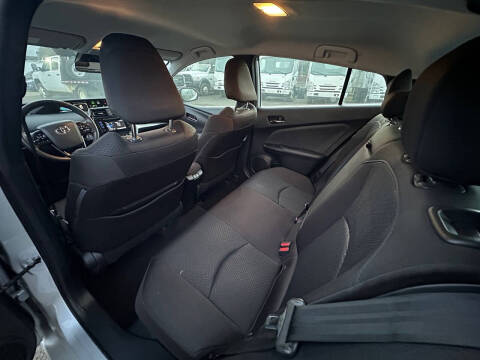 2019 Toyota Prius LE