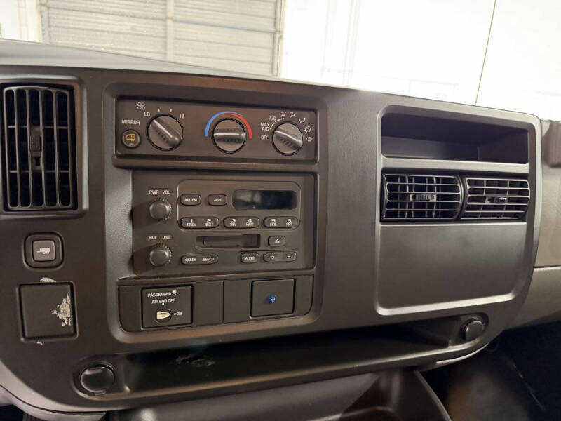 2004 Chevrolet Express 3500