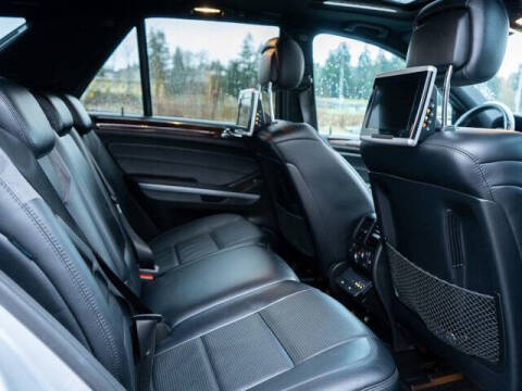 2010 Mercedes-Benz M-Class ML 63 AMG