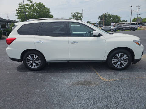 2019 Nissan Pathfinder SV