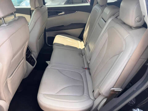 2019 Lincoln Nautilus Reserve