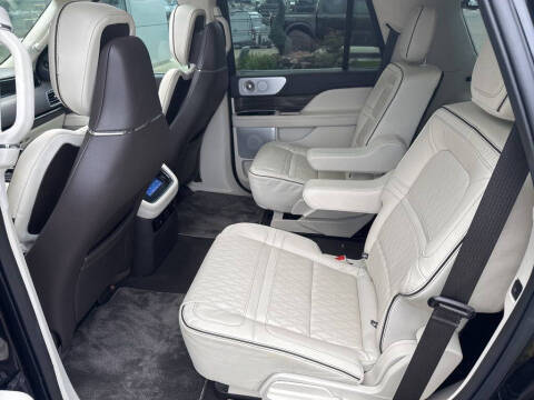 2024 Lincoln Navigator Black Label