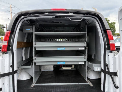 2017 Chevrolet Express 2500