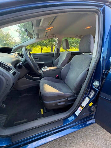 2012 Toyota Prius v Two