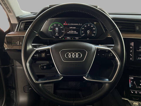 2019 Audi e-tron quattro Premium Plus
