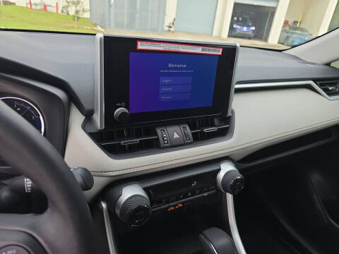 2024 Toyota RAV4 Hybrid XLE Premium