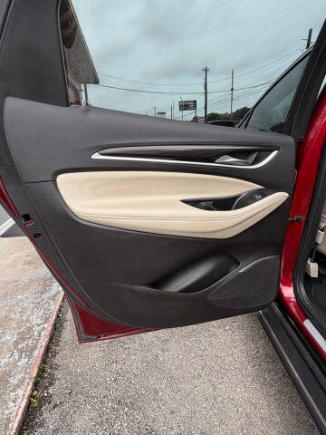 2018 Buick Enclave Essence