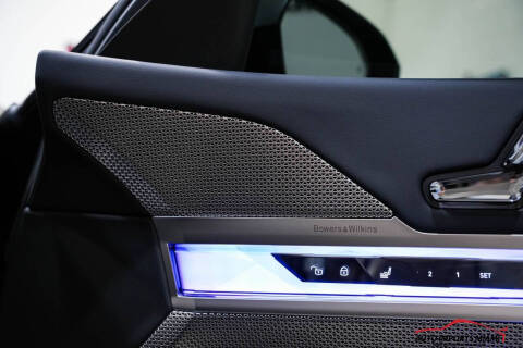 2025 BMW 7 Series 740i