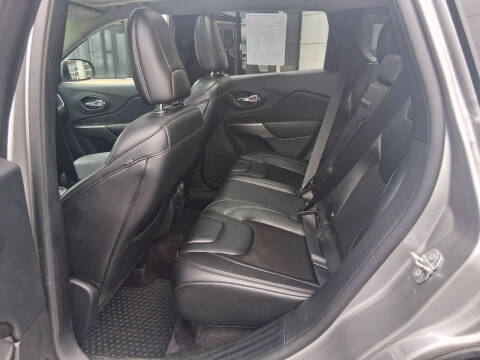 2019 Jeep Cherokee Latitude Plus