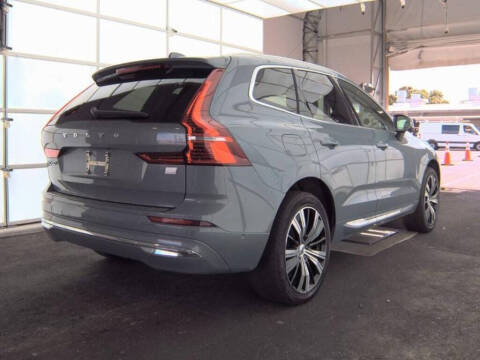 2023 Volvo XC60 Recharge T8 Plus Bright Theme