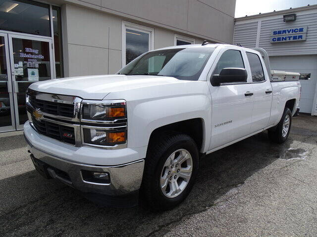 2014 Chevrolet Silverado 1500 for sale at KING RICHARDS AUTO CENTER in East Providence RI