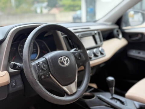 2013 Toyota RAV4 LE