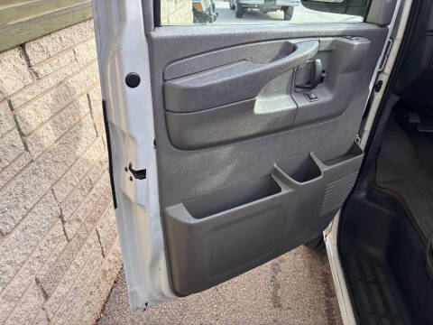 2003 Chevrolet Express 3500 LS