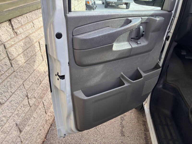 2003 Chevrolet Express 3500 LS