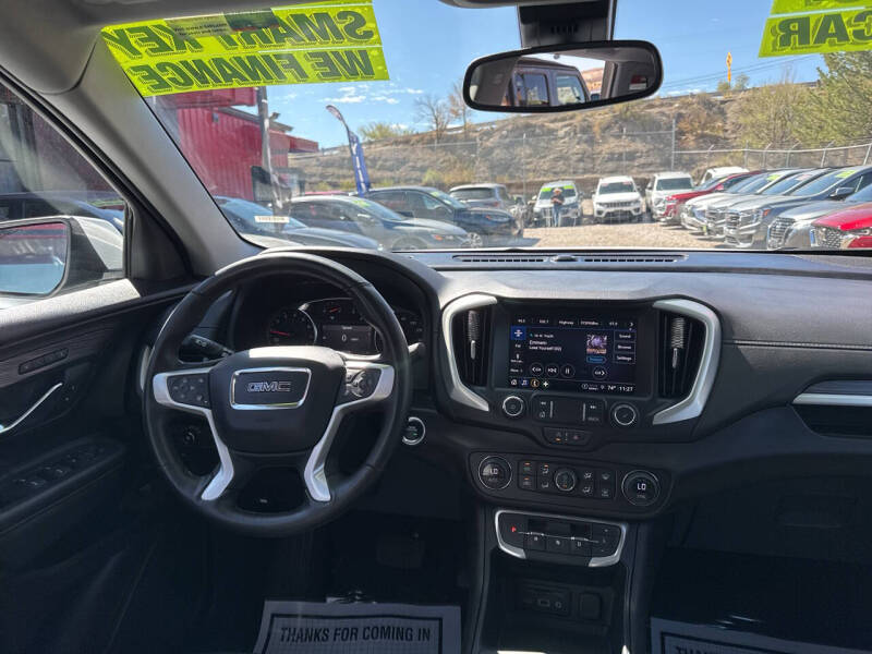 2024 GMC Terrain SLT