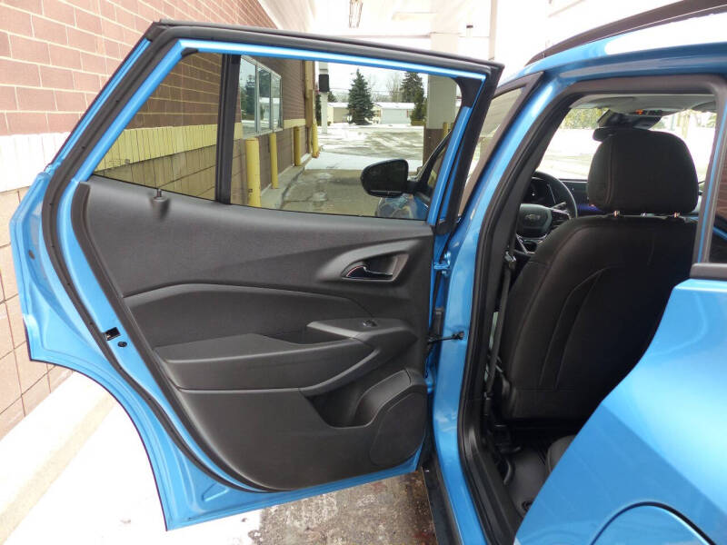 2025 Chevrolet Trax LT