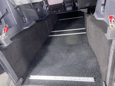 2023 Toyota Sienna LE 8-Passenger