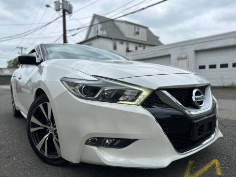 2016 Nissan Maxima for sale at Illinois Auto Sales in Paterson NJ
