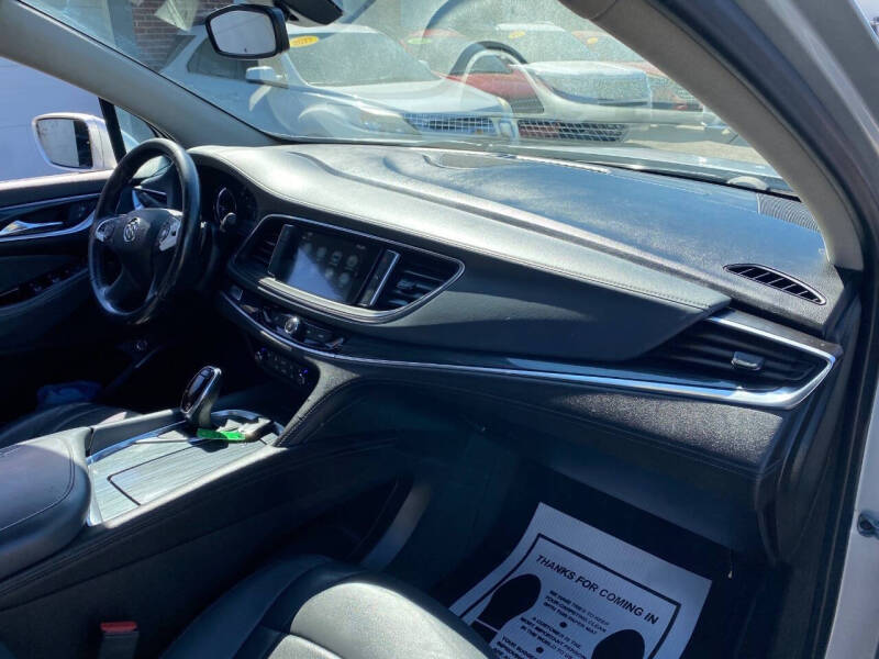 2019 Buick Enclave Essence