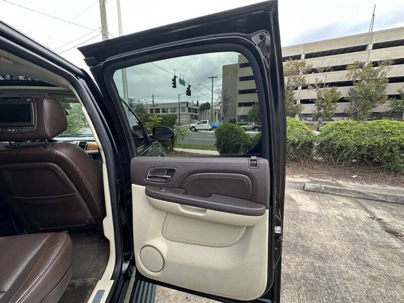 2011 Cadillac Escalade ESV Platinum Edition