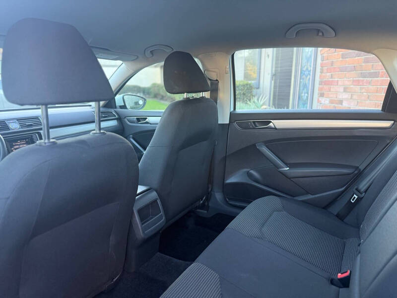 2017 Volkswagen Passat 1.8T S