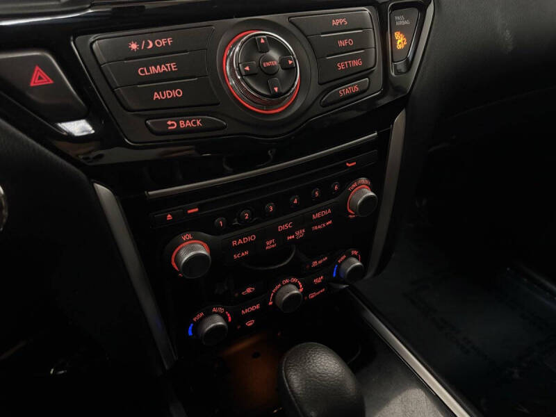 2020 Nissan Pathfinder S