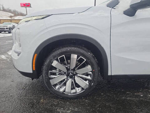 2026 Mitsubishi Outlander SE